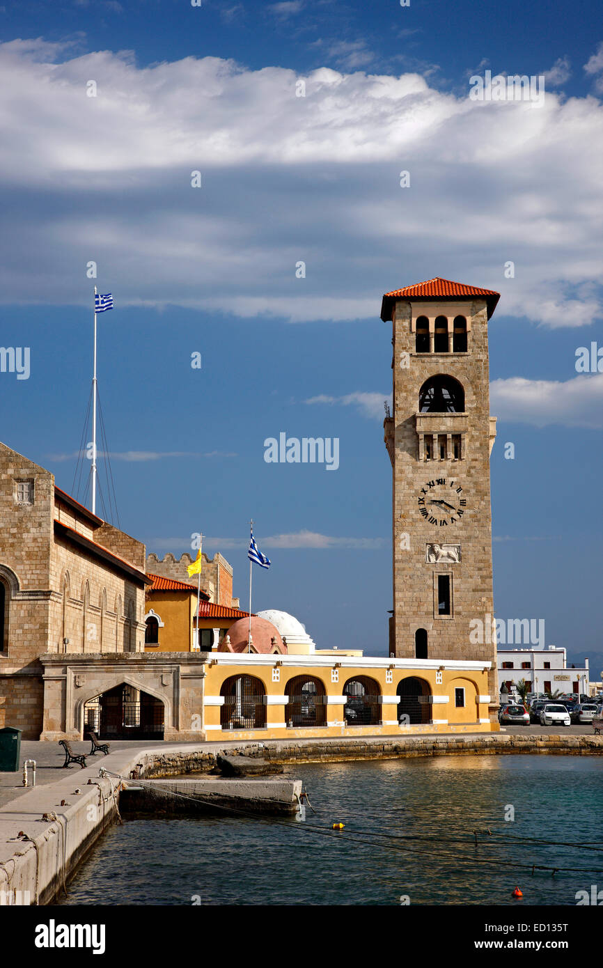 Le clocher de l'église de Evangelistria ('Annonciation'), dans la partie moderne de la ville de Rhodes, l'île de Rhodes, Grèce Banque D'Images