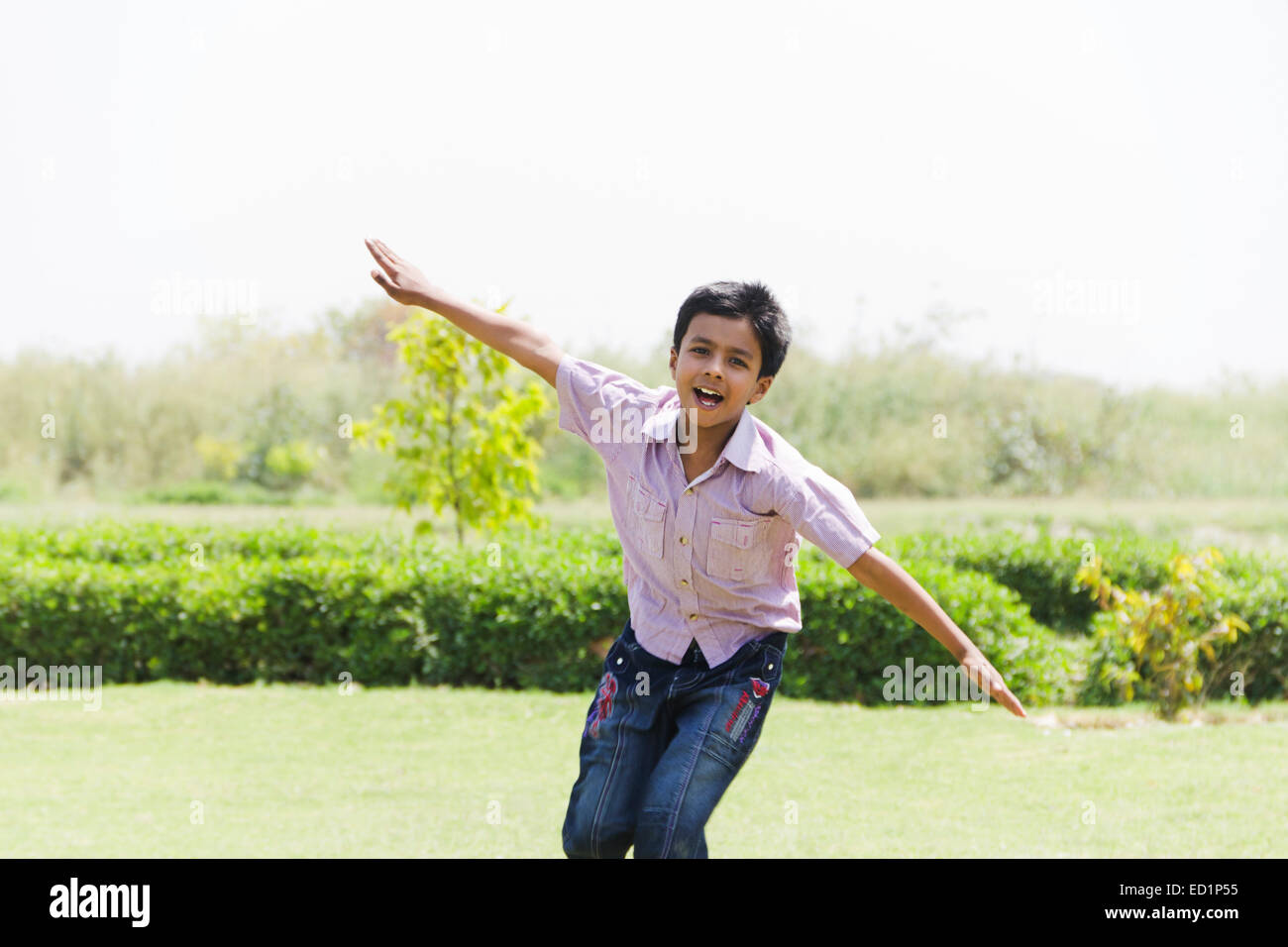 1 enfants indiens boy park fun Banque D'Images