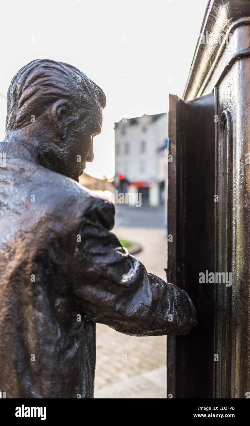 C S Lewis sculpture à Holywood Arches dans l'est de Belfast, en Irlande du Nord Banque D'Images