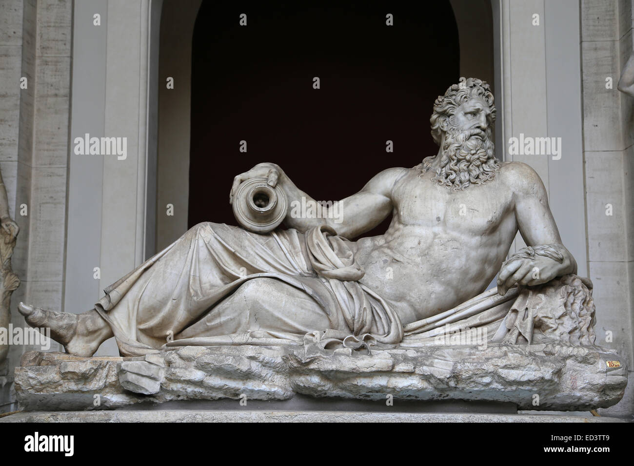 Époque romaine impériale. Temps de l'empereur Hadrien. 2e siècle. Sculpture d'un dieu fleuve Arno (ou tigre). Musées du Vatican. Banque D'Images