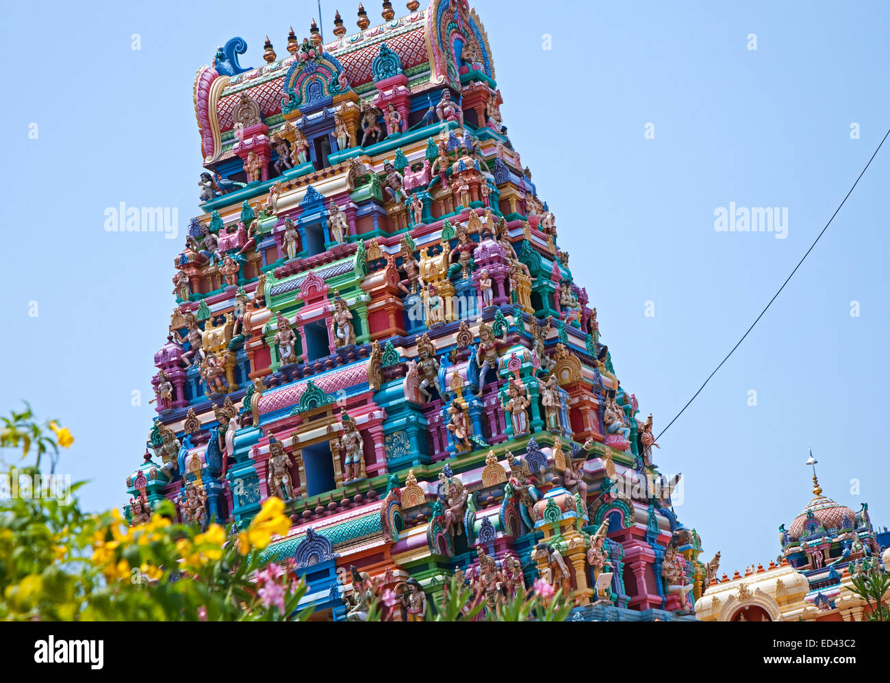 Temple Sri Murugan sur Jalan Meriam avec son gopuram ornée et coloré de la ville de Muar, Johor, Malaisie Banque D'Images