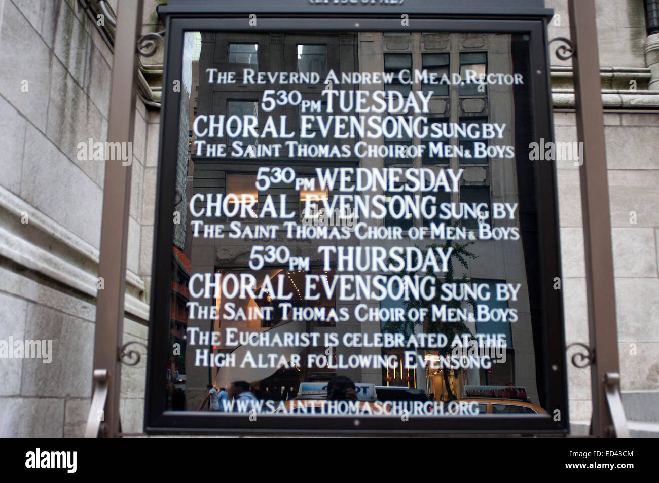 Missel de l'église St Thomas Fifth Avenue New York NYC NY USA. Le Rerdos l'église St Thomas à New York. L'église Saint Thomas, situé à Banque D'Images