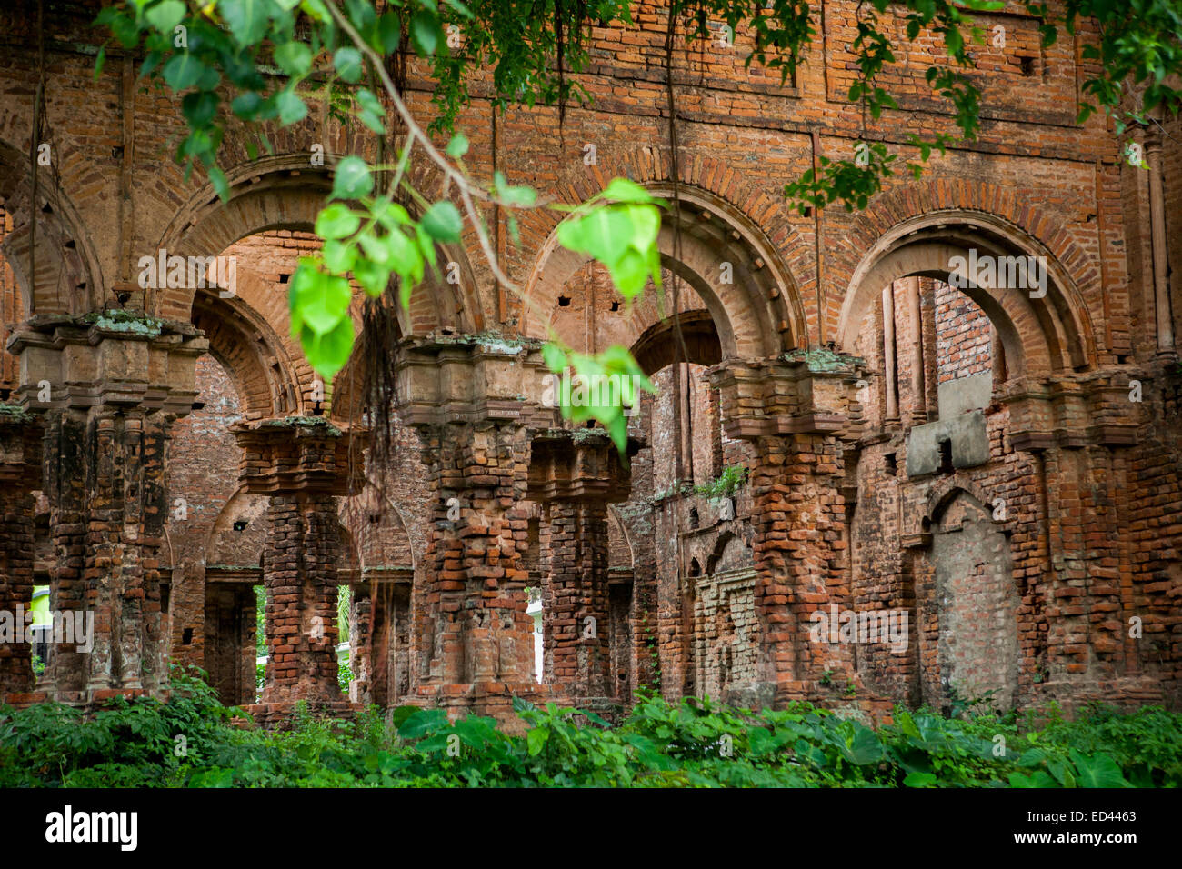Ruines de Tamluk Rajbari au Bengale occidental, en Inde. Banque D'Images