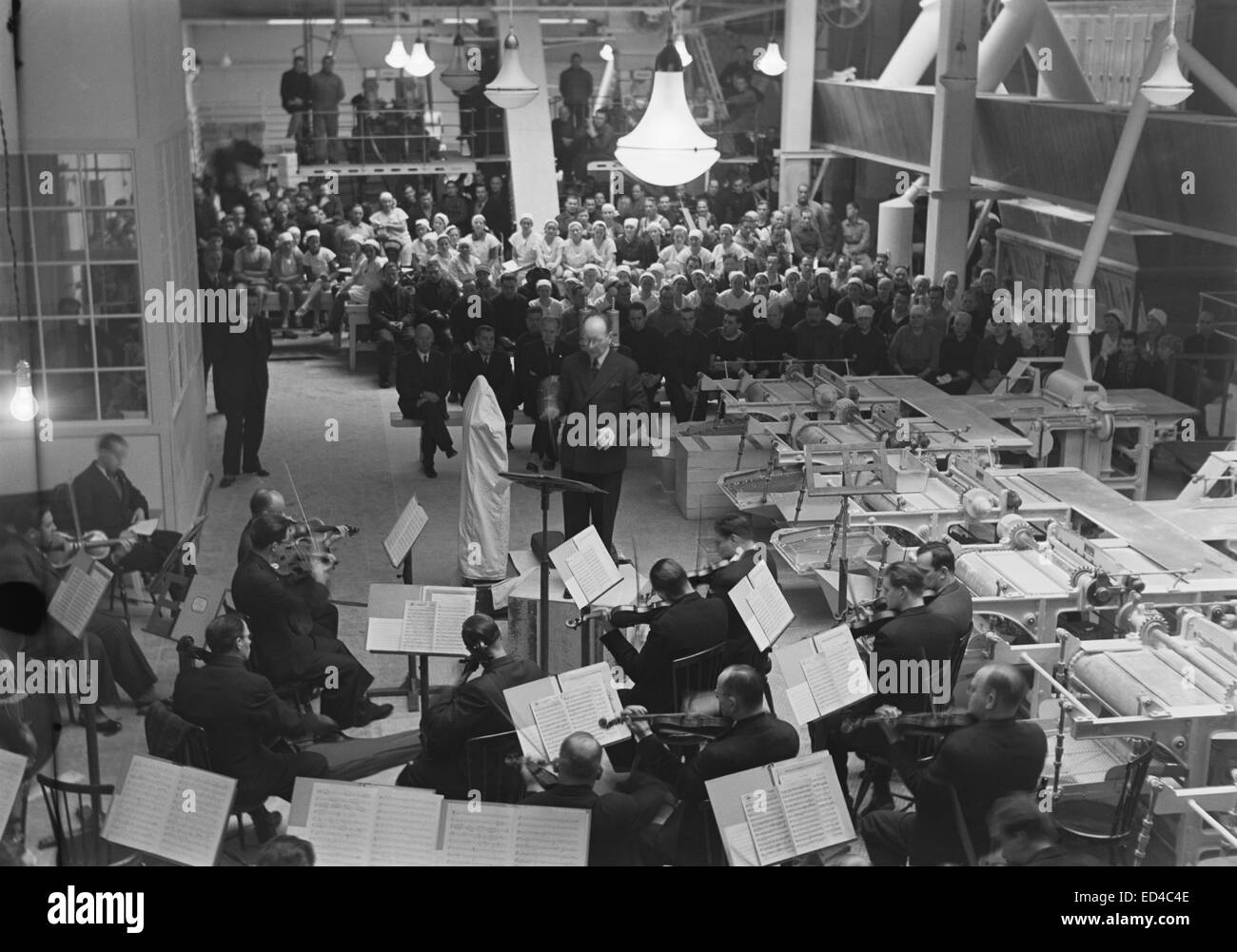 L'Orchestre symphonique de la radio finlandaise jouant dans une usine de sucre, d'Helsinki, Banque D'Images