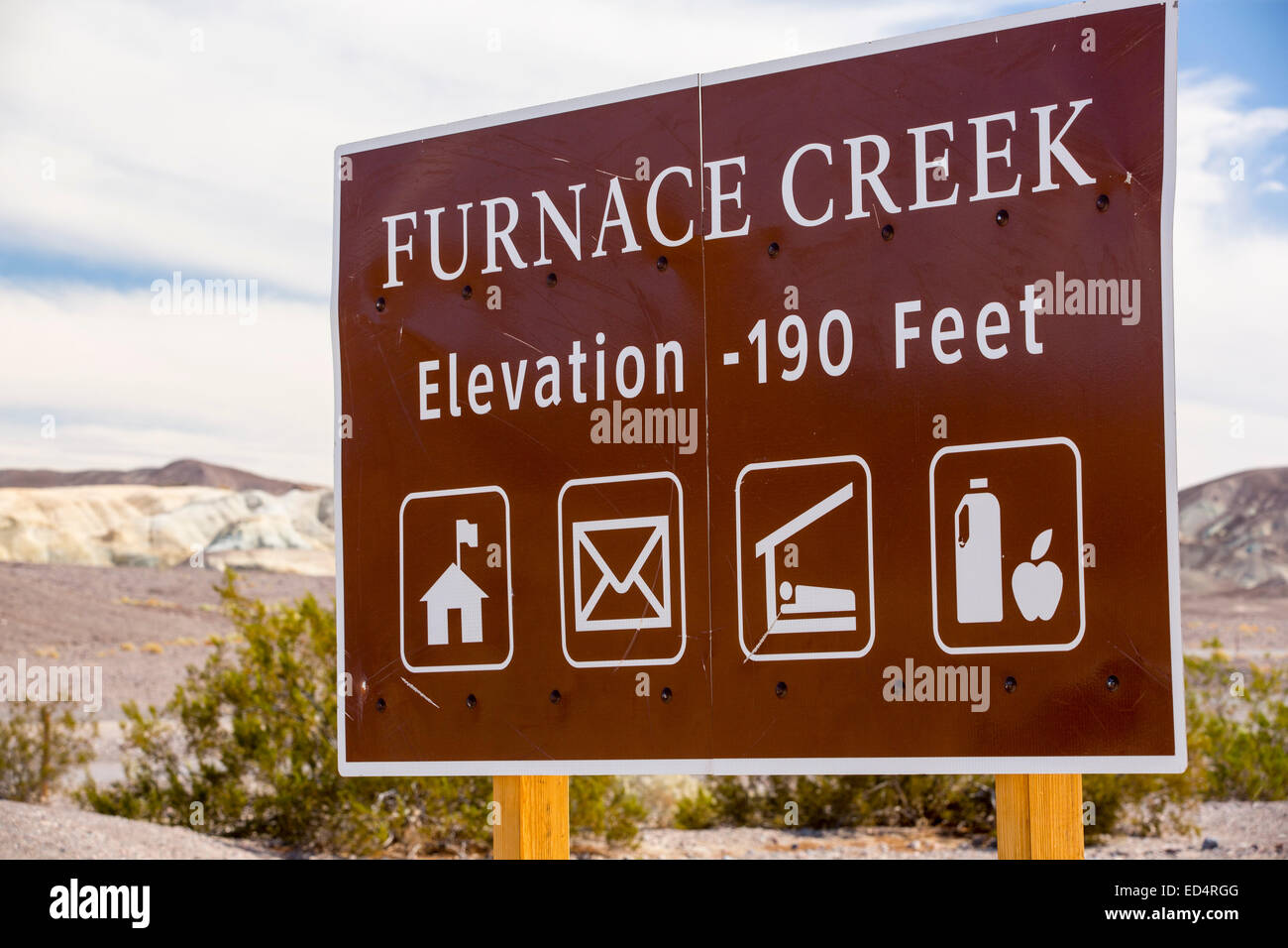 Furnace Creek est de 190 pieds au-dessous du niveau de la mer, la vallée de la mort qui est le plus faible, le plus chaud, le plus sec aux Etats-Unis, avec une pluviométrie annuelle moyenne d'environ 2 pouces, certaines années, il ne reçoit pas de pluie du tout. Banque D'Images