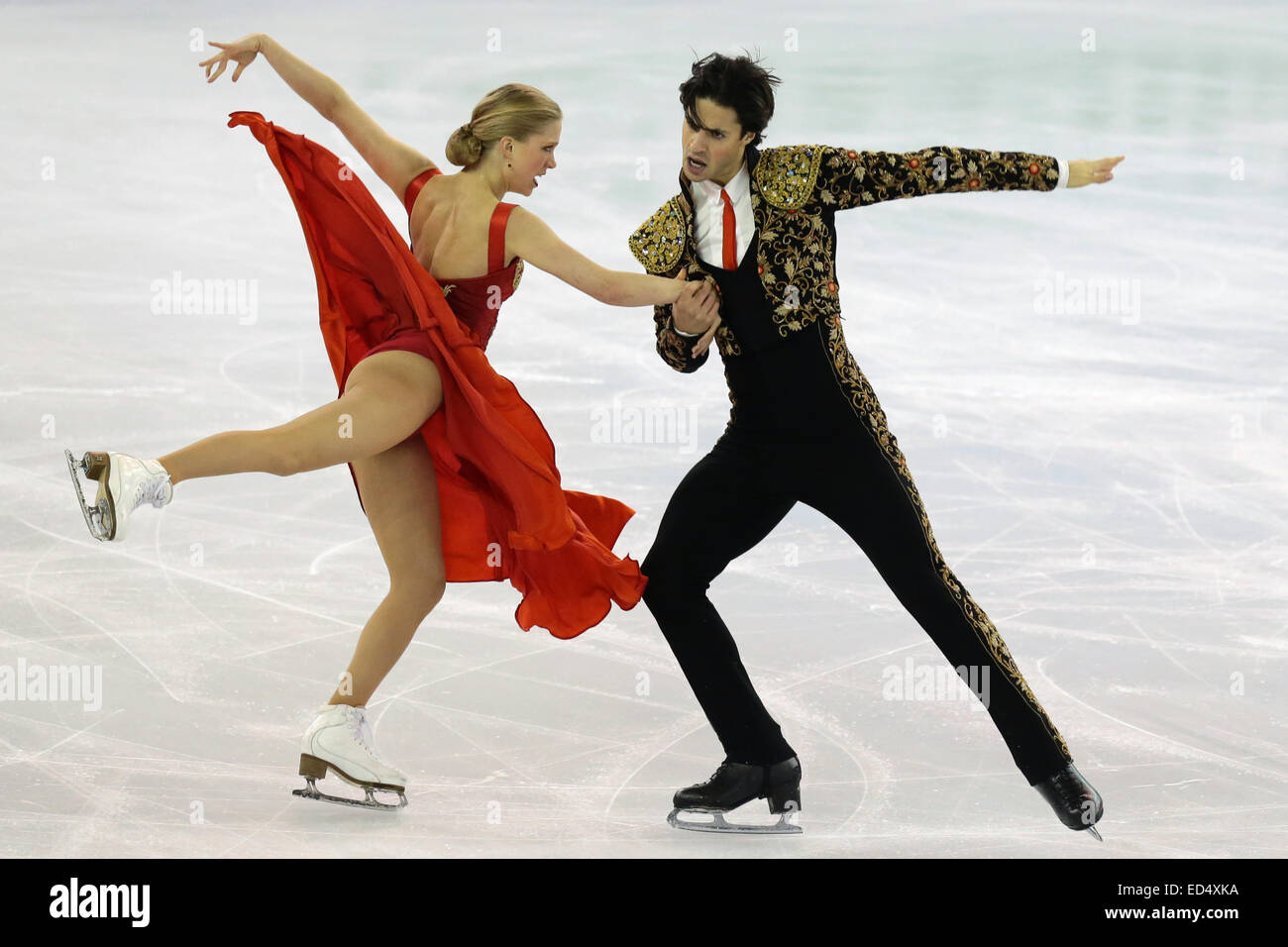 Barcelone, Espagne. Dec 12, 2014. ISU Grand Prix of Figure Skating Final 2014. Picture Show Kaitlyn Weaver et Andrew Poje (CAN) au cours de danse sur glace, programme de danse court. © Plus Sport Action/Alamy Live News Banque D'Images