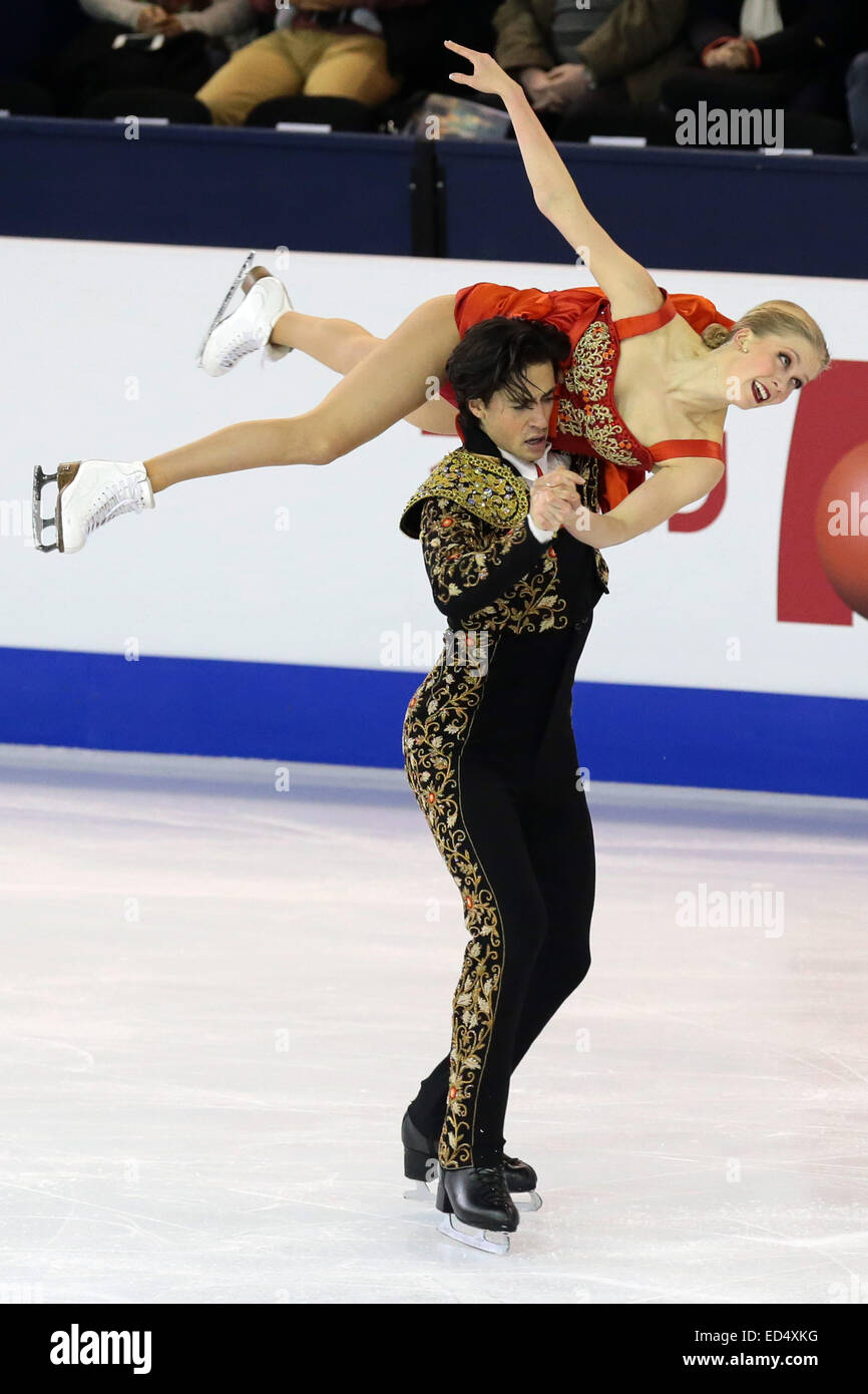 Barcelone, Espagne. Dec 12, 2014. ISU Grand Prix of Figure Skating Final 2014. Picture Show Kaitlyn Weaver et Andrew Poje (CAN) au cours de danse sur glace, programme de danse court. © Plus Sport Action/Alamy Live News Banque D'Images