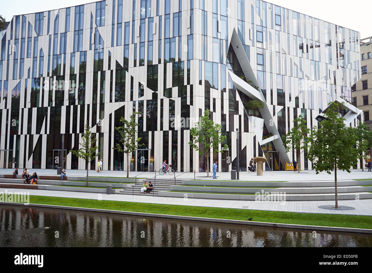 Ko-Bogen shopping centre Dusseldorf ALLEMAGNE Banque D'Images