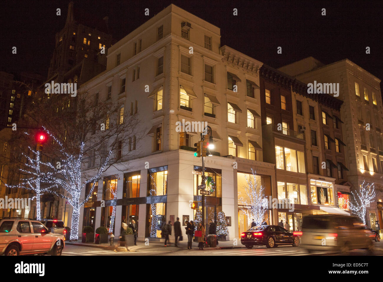 Madison Ave at 63rd St. au moment de Noël, NYC. Banque D'Images