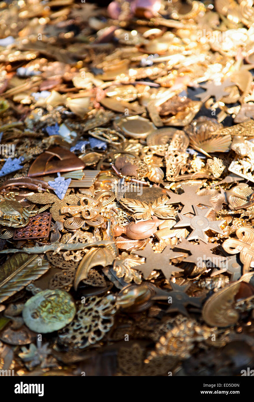 Détail de cuivre, de bronze et d'autres médailles en métal Banque D'Images Détail de cuivre, de bronze et d'autres médailles en métal Banque D'Images