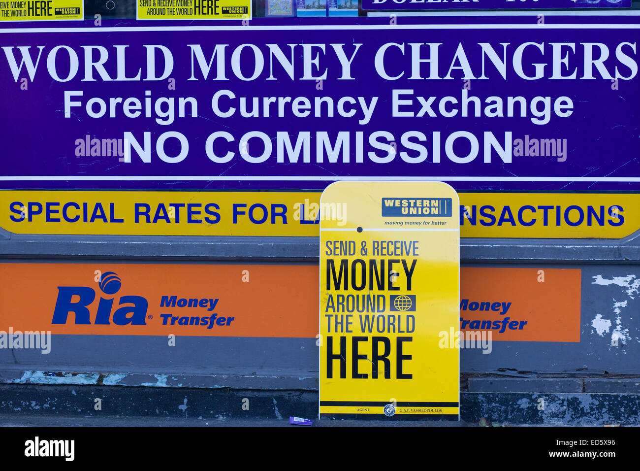 Les changeurs d'argent monde change Public à Londres, Angleterre Banque D'Images