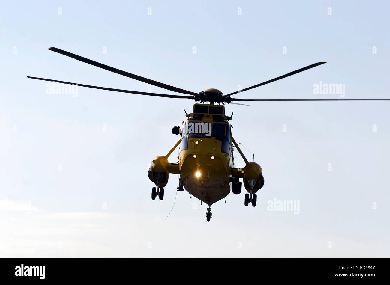 RAF Sauvetage hélicoptère Sea King en vol à Leuchars Air Show, Ecosse, 2013. Banque D'Images