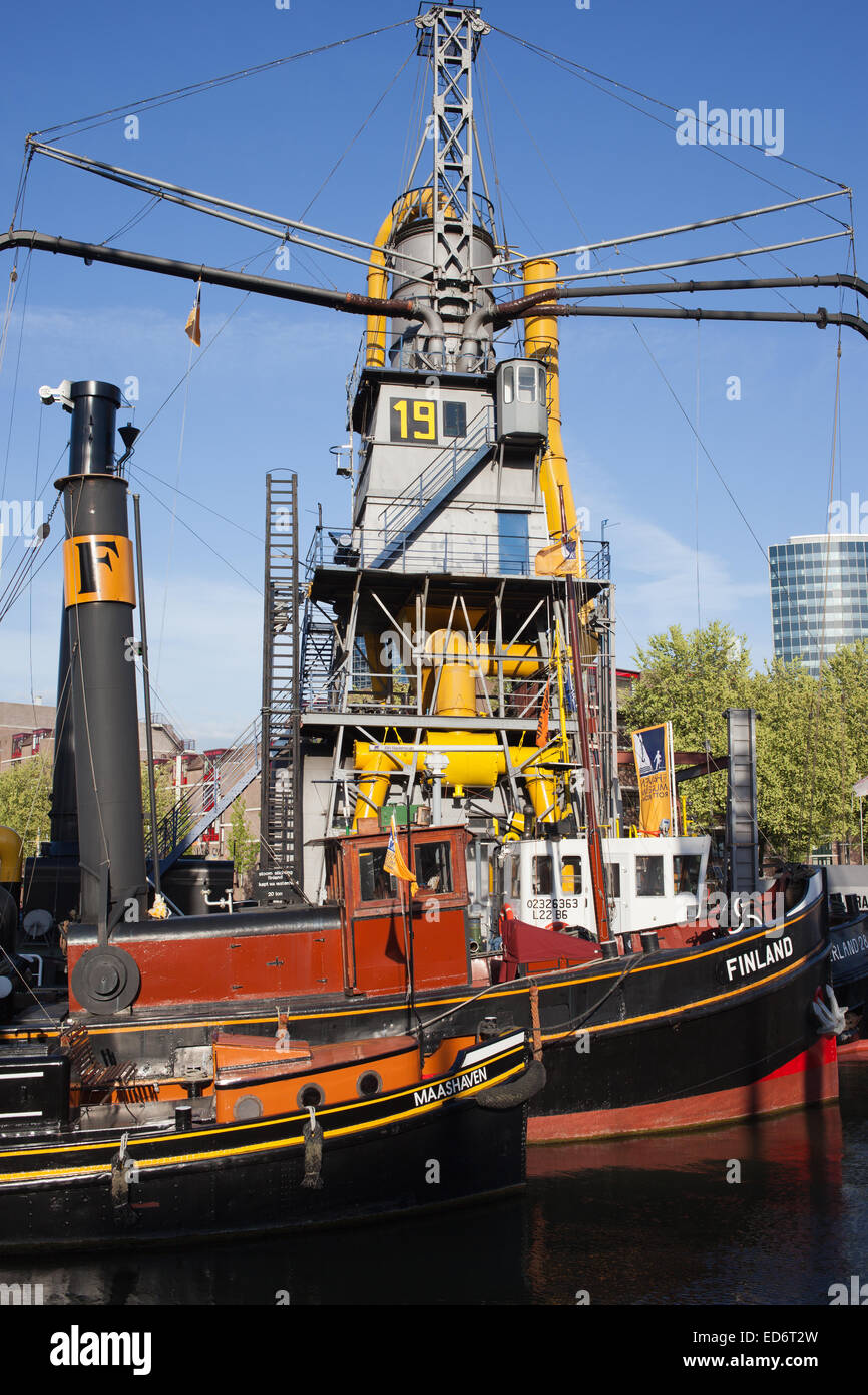 Les navires industriels au Musée Maritime de Rotterdam Harbour, Leuvehaven, Rotterdam, Hollande, Pays-Bas. Banque D'Images