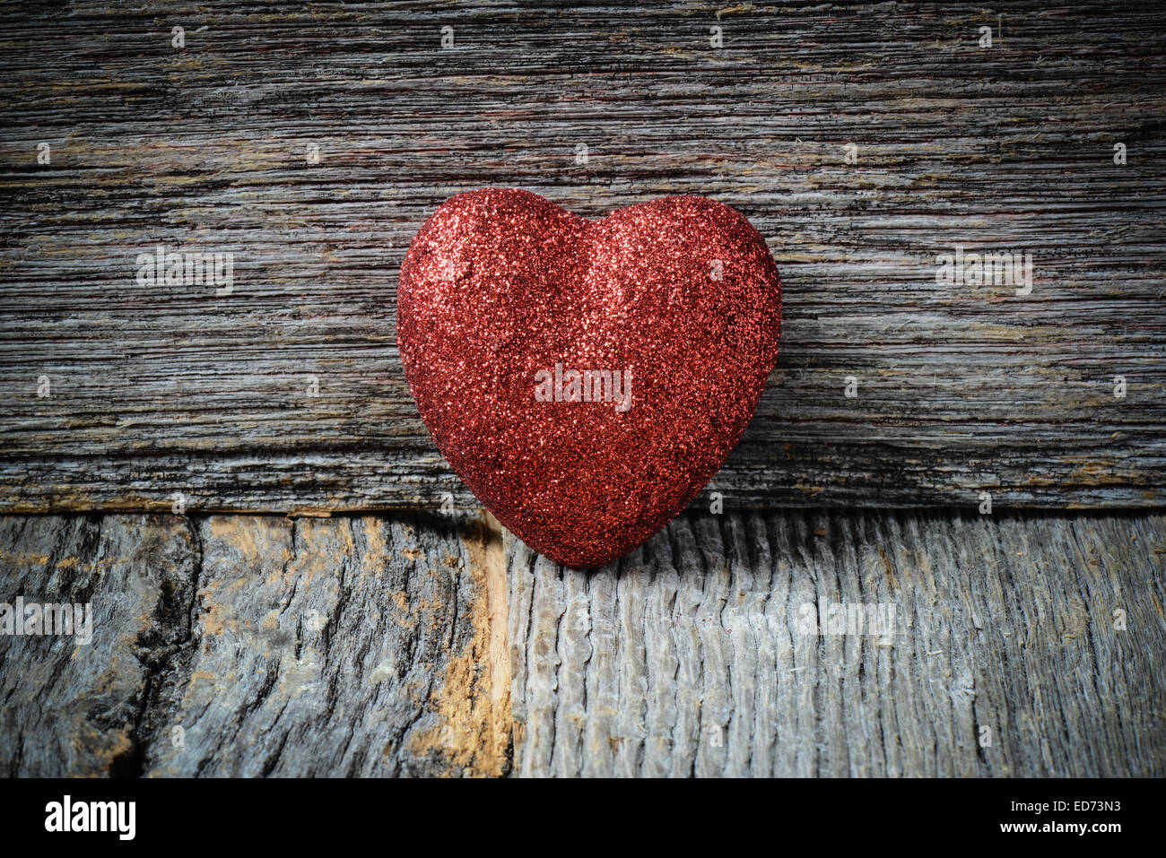 Coeur sur fond de bois Vintage Pour la Saint-Valentin Banque D'Images