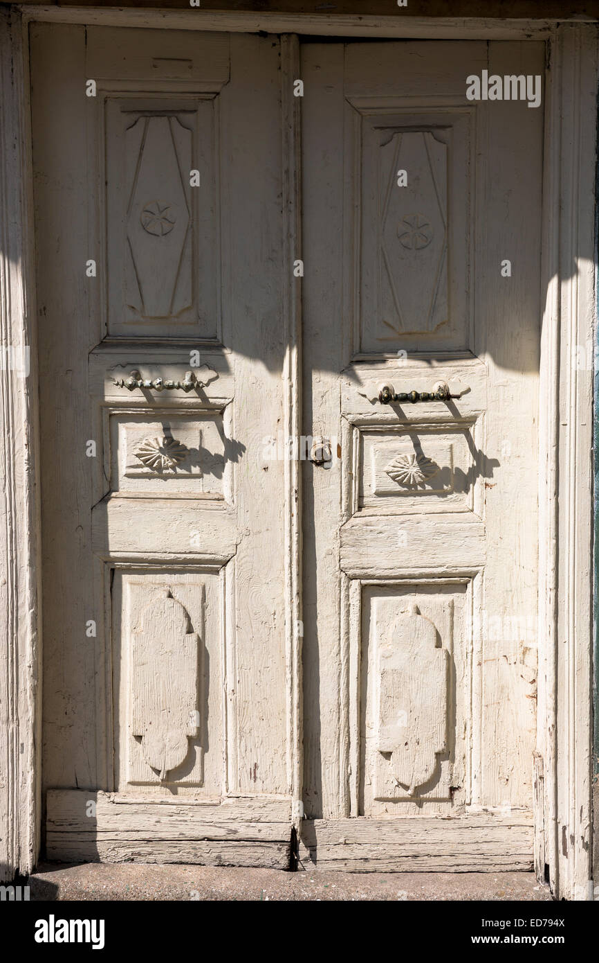 L'architecture traditionnelle de porte d'une maison dans la région de kariye muzesi, edirnekapi à Istanbul, république de Turquie Banque D'Images