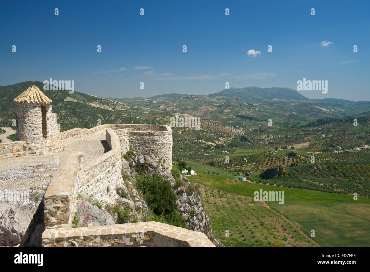 Le château maure, Olvera, villages blancs, Andalousie, Espagne Banque D'Images