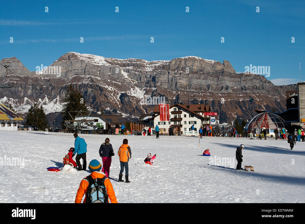 Pistes pour enfants débutants en pépinière à Flumserberg Tannenboden ski suisse Banque D'Images