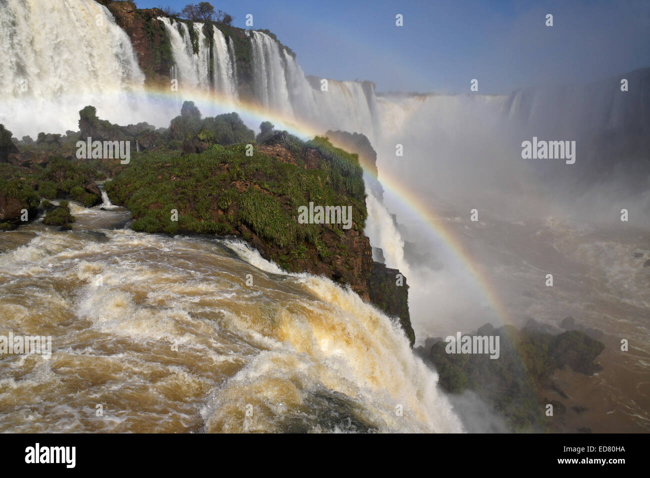 D'Iguazu, vu du Brésil de la rivière Iguazu Banque D'Images