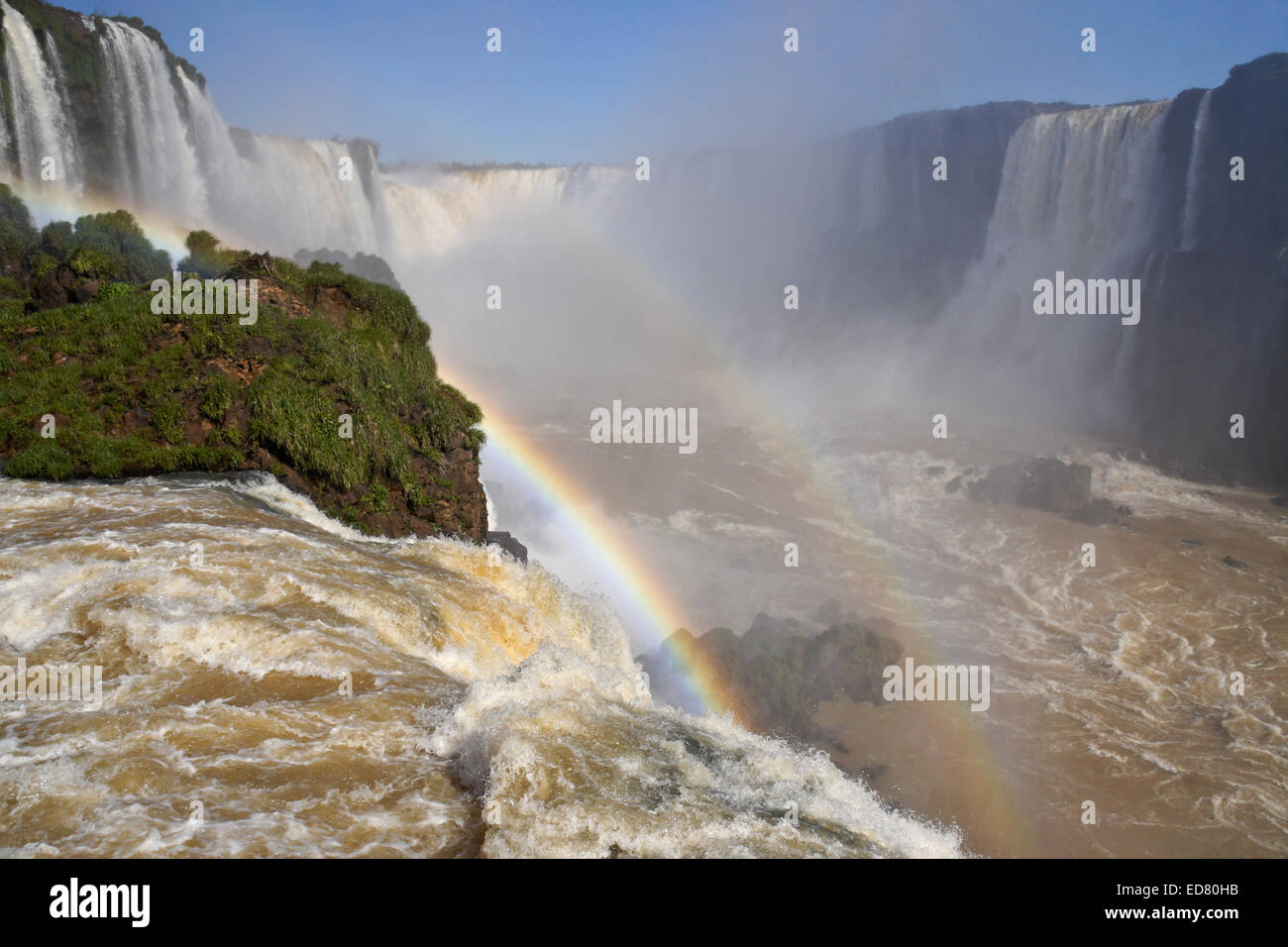 D'Iguazu, vu du Brésil de la rivière Iguazu Banque D'Images