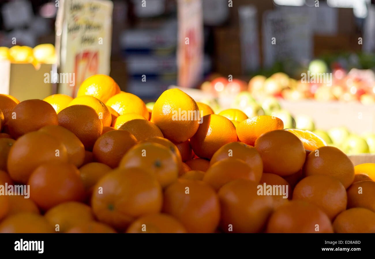 Oranges empilées Banque D'Images