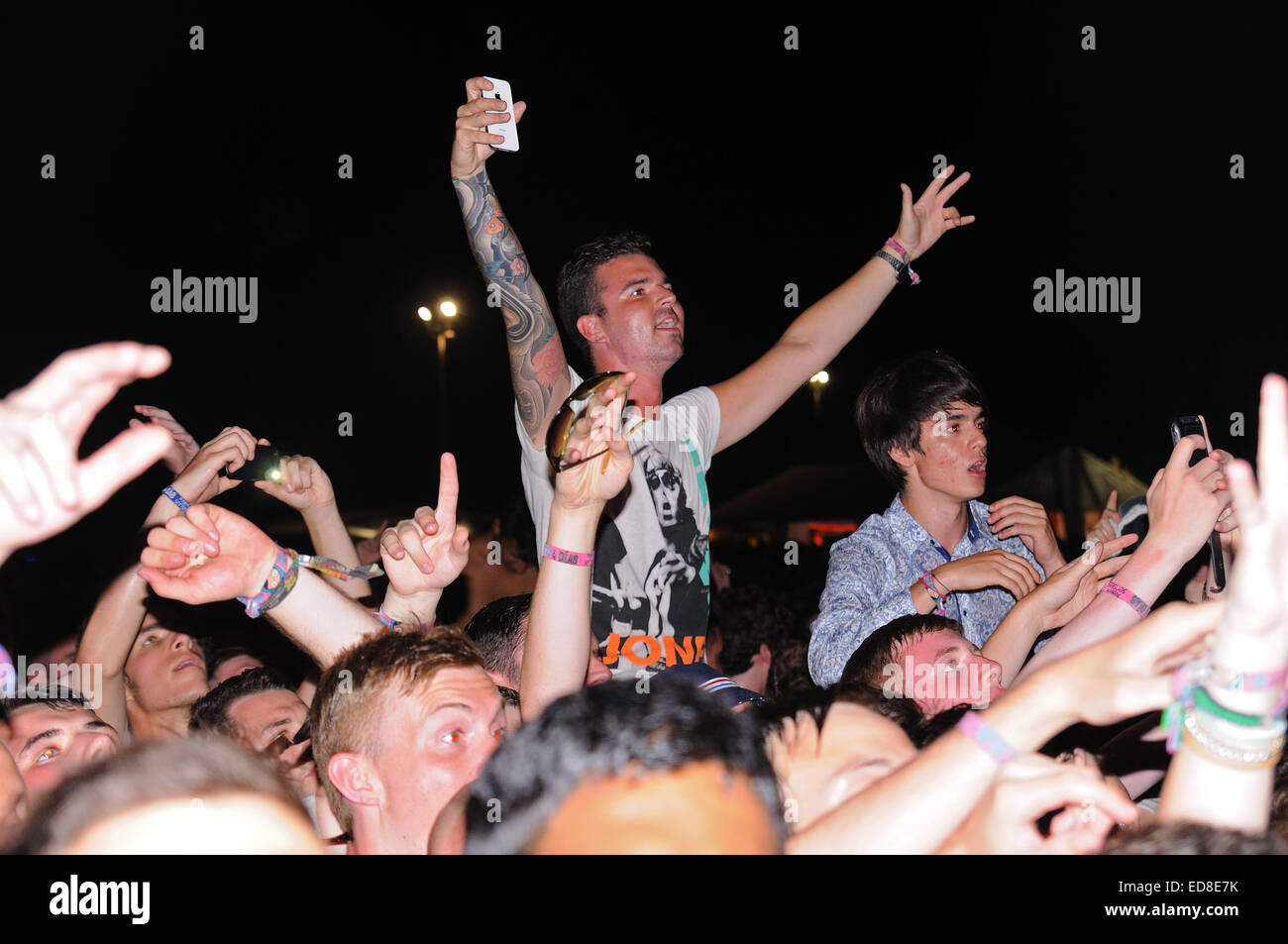 BENICASIM, ESPAGNE - 19 juillet : Personnes (fans) à FIB (Festival Internacional de Benicassim Festival 2013). Banque D'Images