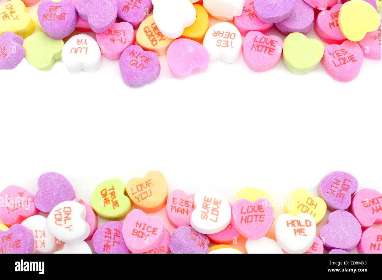 Double tranche de frontière bonbons coeur Valentines Day over white Banque D'Images