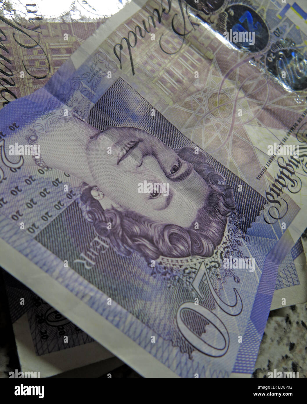 Sterling anglais £20 Remarque montrant la reine Elizabeth II - Série F - Adam Smith Banque D'Images