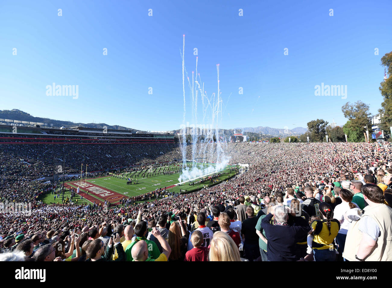 Pasadena, CA. 1er janvier 2015. Pasadena, CA. 06Th Jan, 2015. Un grand angle de vue sur le Rose Bowl à la 101e priorto Rose Bowl College football match entre l'État de Floride et l'Oregon Ducks Seminols au Rose Bowl Stadium de Pasadena, Californie John Green/CSM/Alamy Live News Banque D'Images