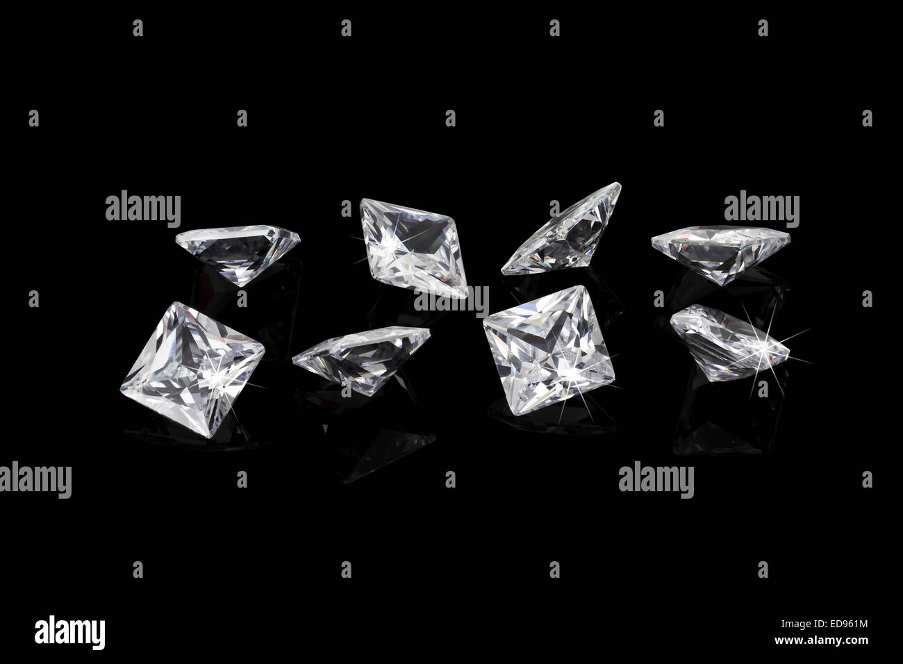 Les diamants de luxe sur fond noir Banque D'Images