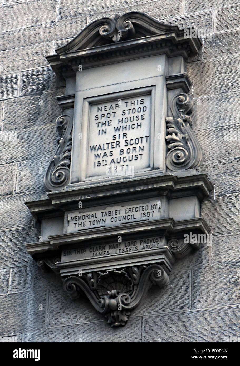 Mémorial de pierre à Sir Walter Scott né ici, Édimbourg, Écosse (College Wynd dans la vieille ville), Écosse, Royaume-Uni Banque D'Images