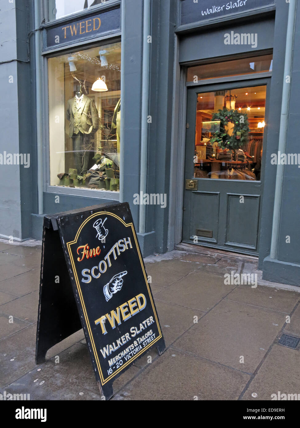 Le tweed écossais d'Edimbourg Ecosse Boutique Victoria St Banque D'Images