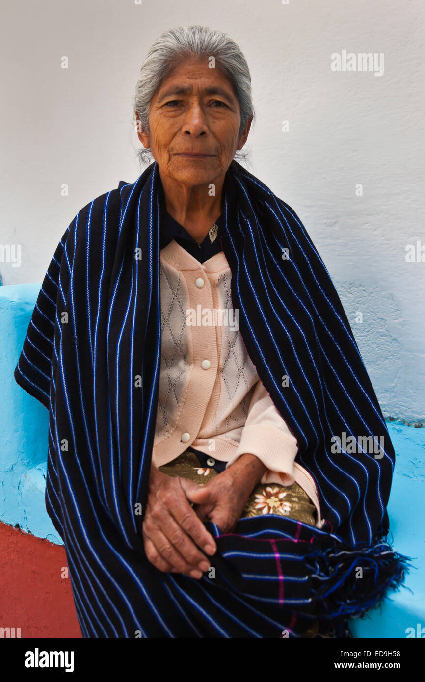 Une femme mexicaine avec une couverture - San Miguel de Allende, Mexique Banque D'Images