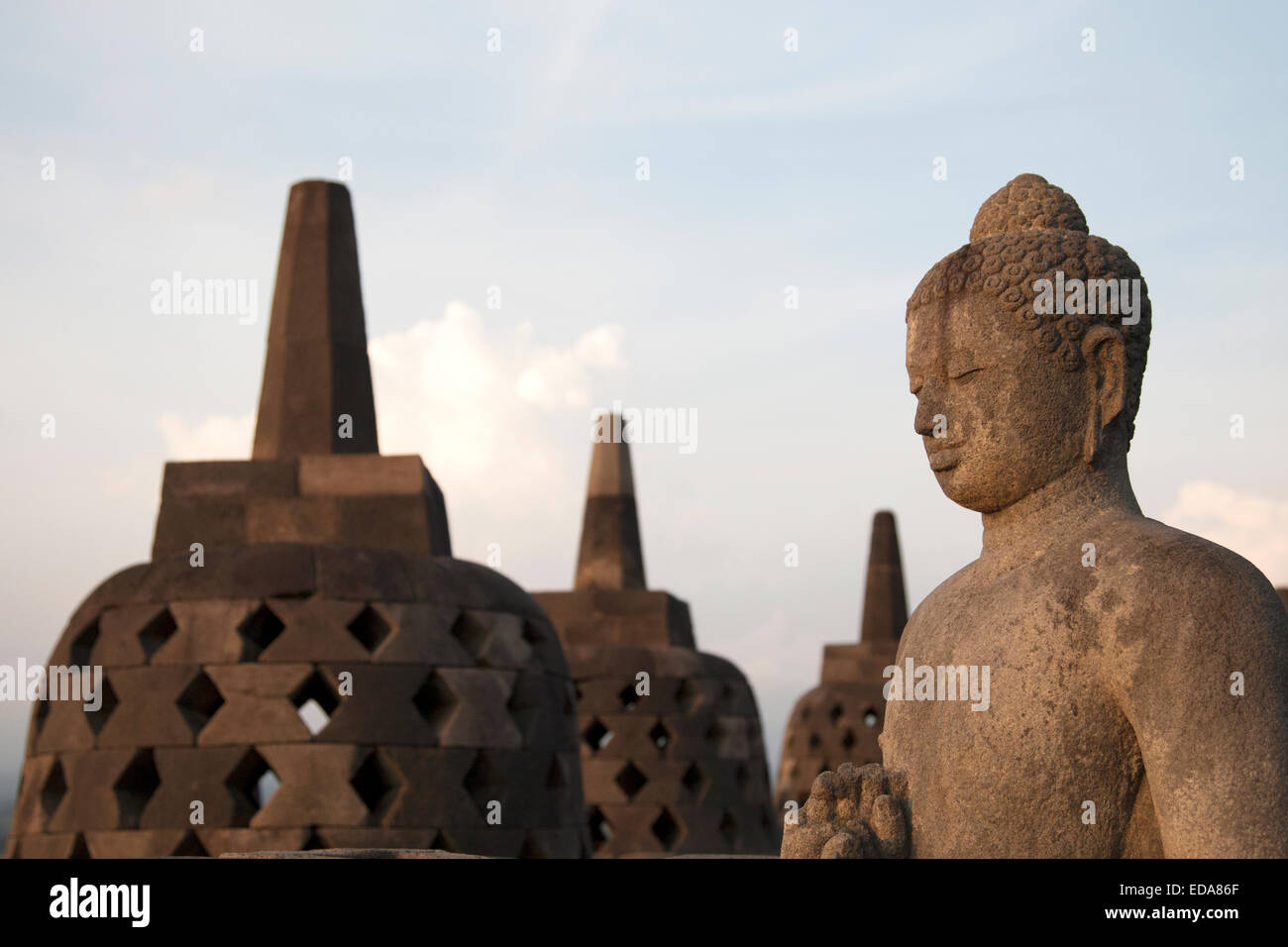 Borobudur est un 9ème siècle Temple Bouddhiste Mahayana à Magelang, Central Java, Indonésie. Banque D'Images