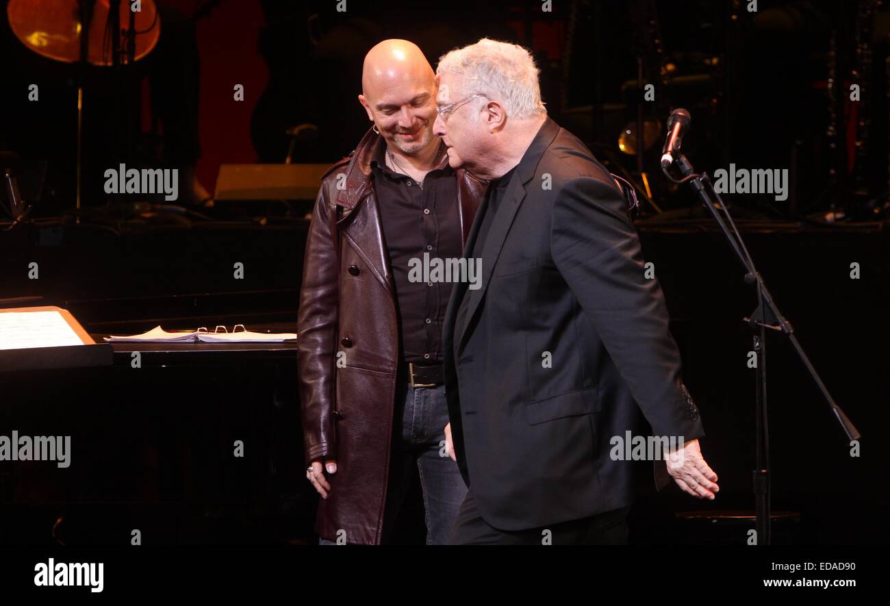 Randy Newman's Faust du Concert ay New York City Centre - Curtain Call. Avec : Michael Cerveris,Randy Newman Où : New York, New York, United States Quand : 02 Juil 2014 Banque D'Images