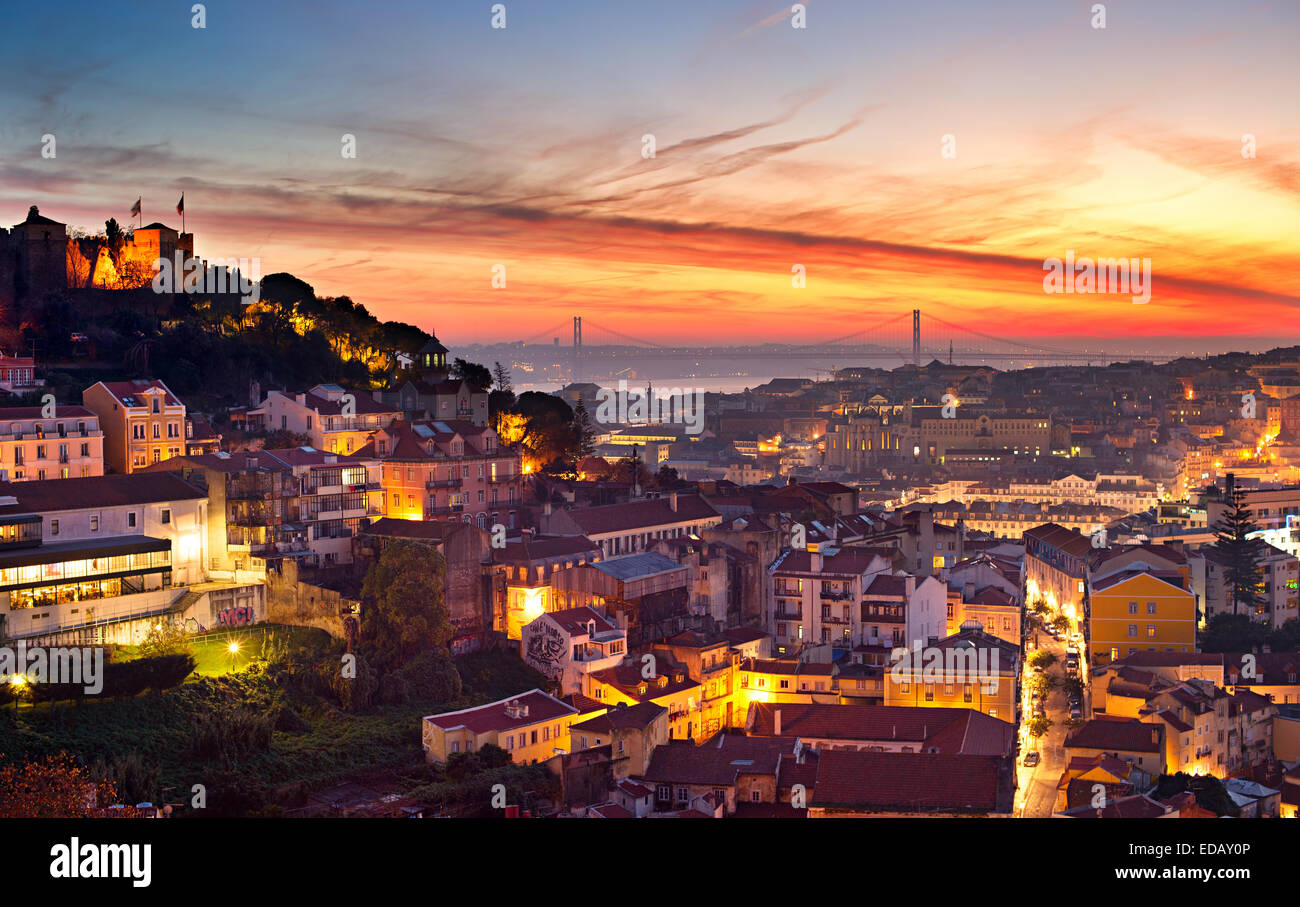 Paysage Urbain De Lisbonne Dans Le Magnifique Coucher Du