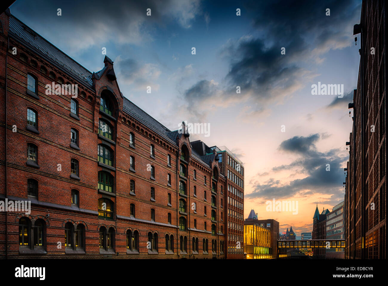 Speicherstadt Hamburg à l'heure bleue, Hambourg, Allemagne Banque D'Images