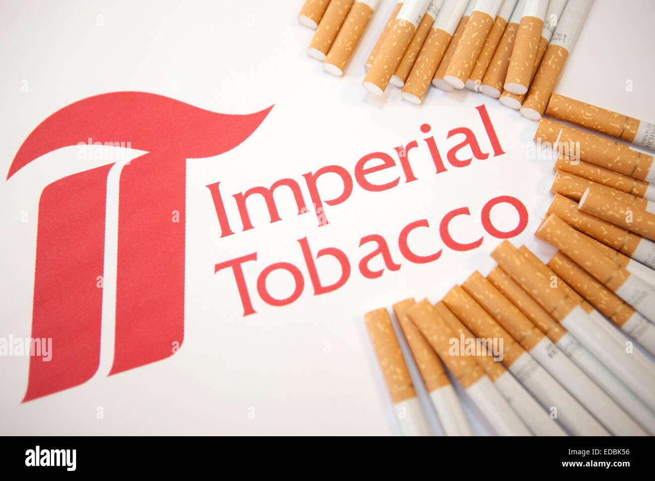 Logo d'Imperial Tobacco et de cigarettes. Banque D'Images