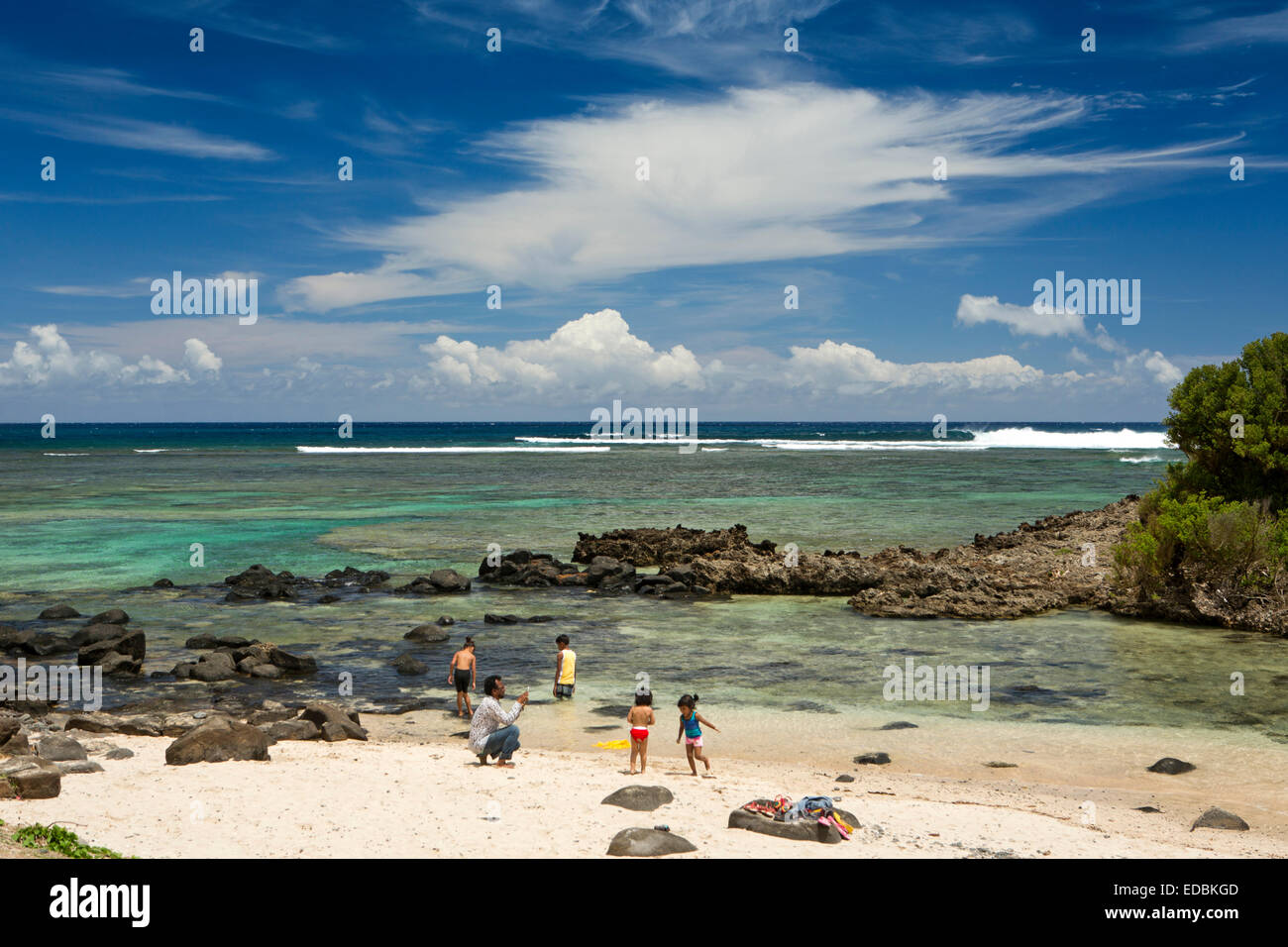 L'île Maurice, le morne, Baie du Camp, week-end, sur la plage au crique abritée dans lagoon Banque D'Images