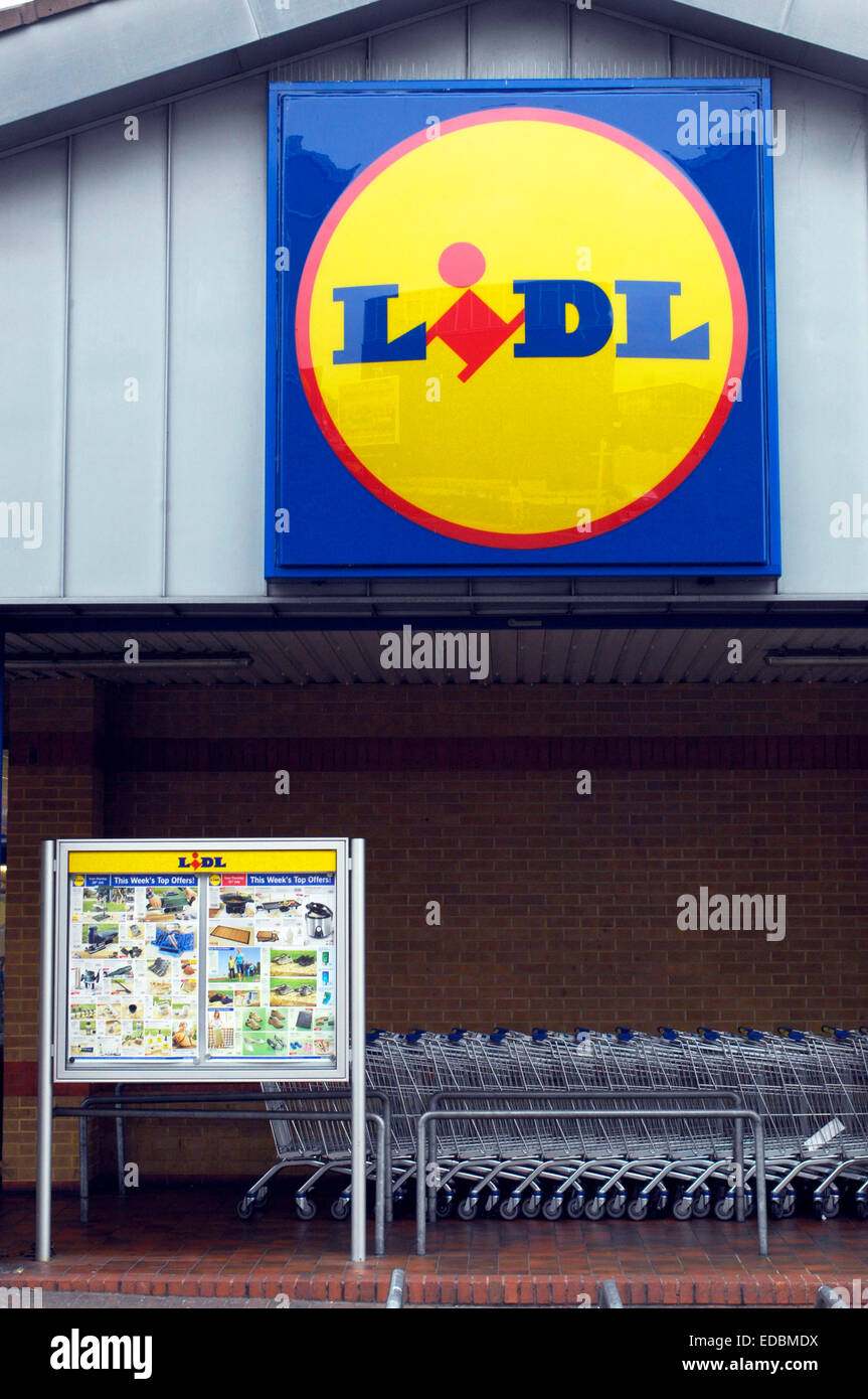 D'un coup externe Lidl supermarché. Banque D'Images