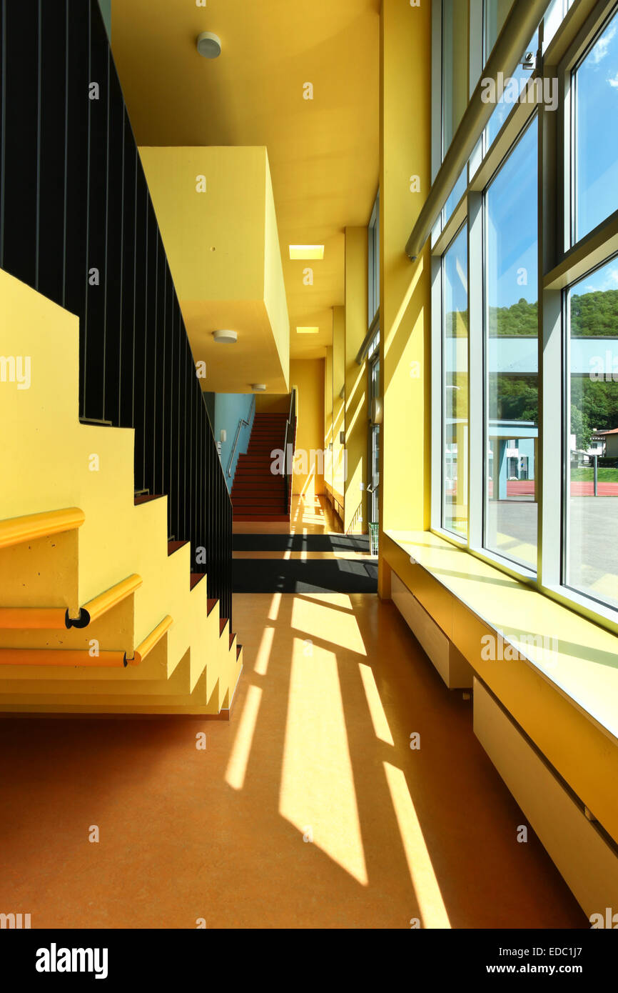 L'école publique, de la construction de piscine Banque D'Images