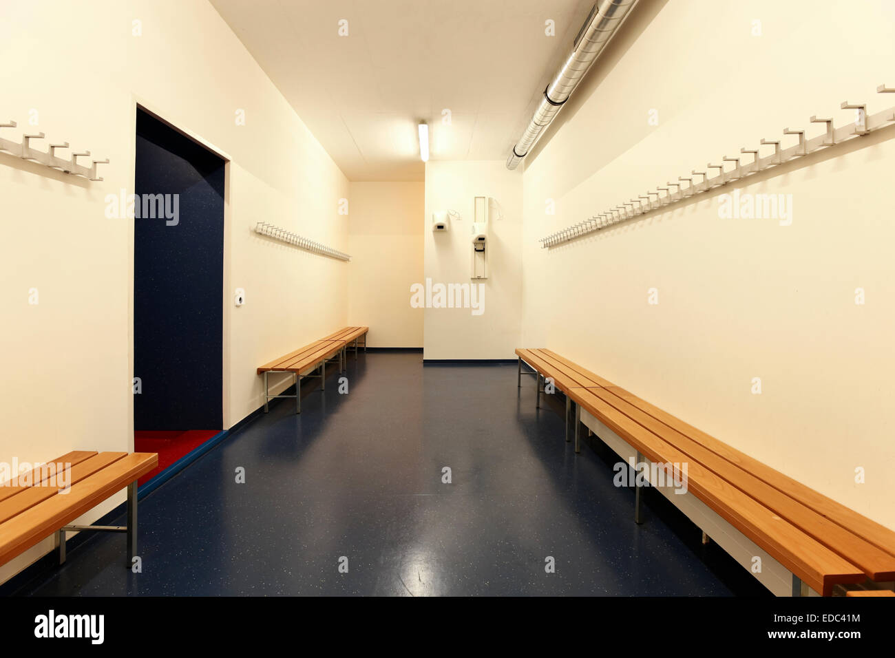Intérieur d'un dressing, personne dans la chambre Banque D'Images