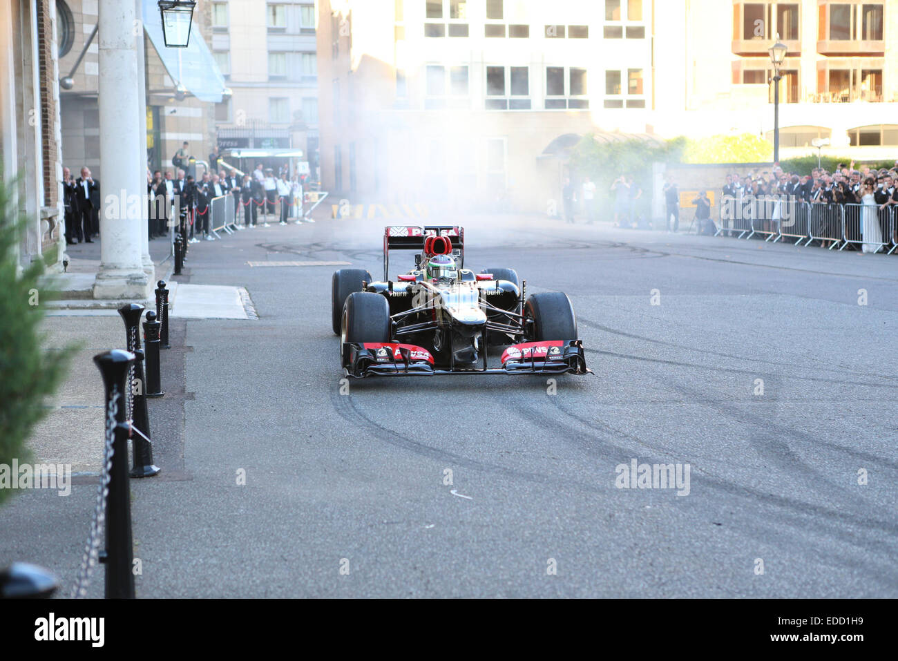 Semaine des courses Grand Prix Londres Ball, à l'appui de la Princes Trust, tenue à l'Honorable Artillery Company à Londres en vedette : Atmosphère Où : London, Royaume-Uni Quand : 03 Oct 2014 Banque D'Images