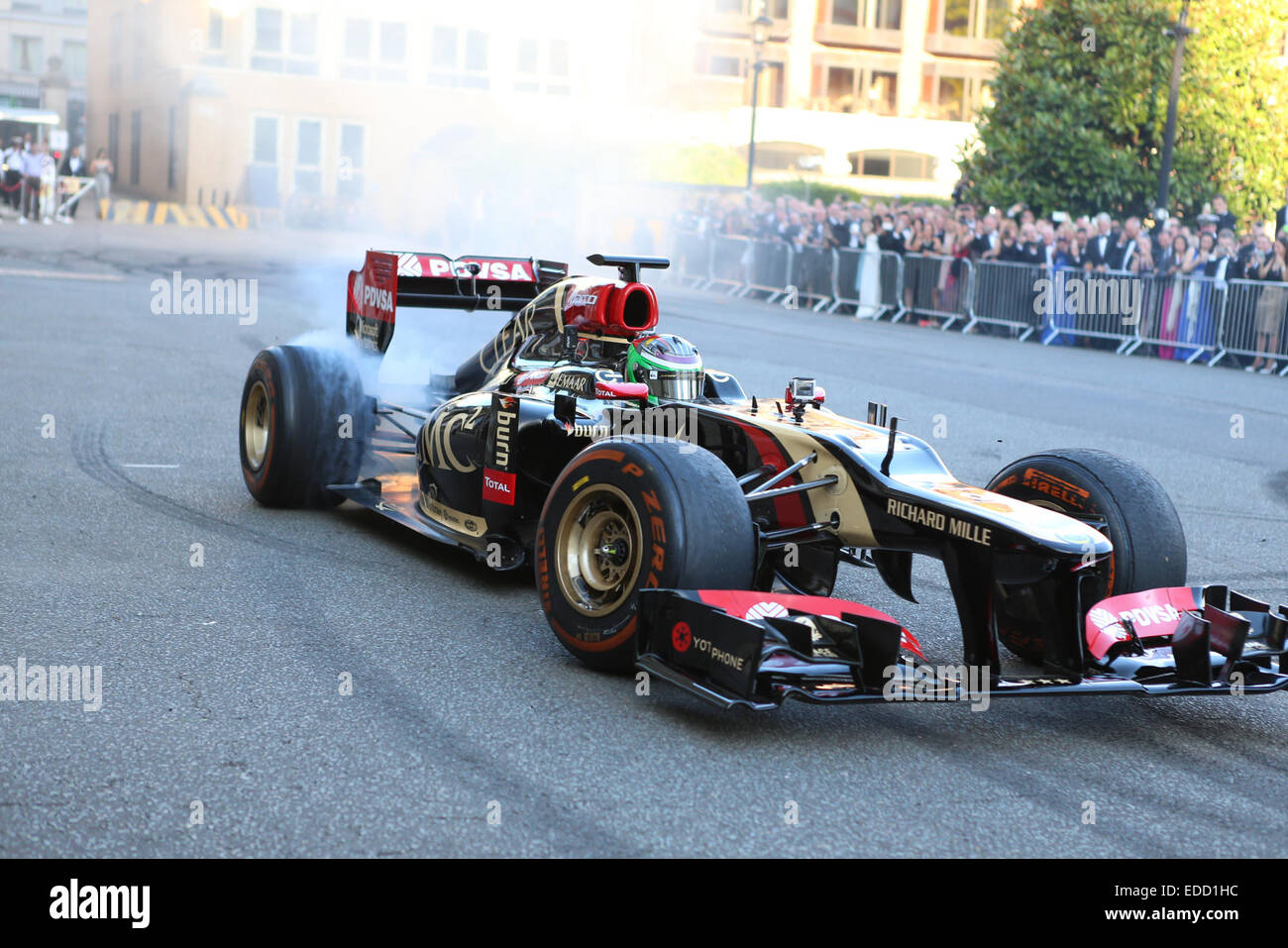 Semaine des courses Grand Prix Londres Ball, à l'appui de la Princes Trust, tenue à l'Honorable Artillery Company à Londres en vedette : Atmosphère Où : London, Royaume-Uni Quand : 03 Oct 2014 Banque D'Images