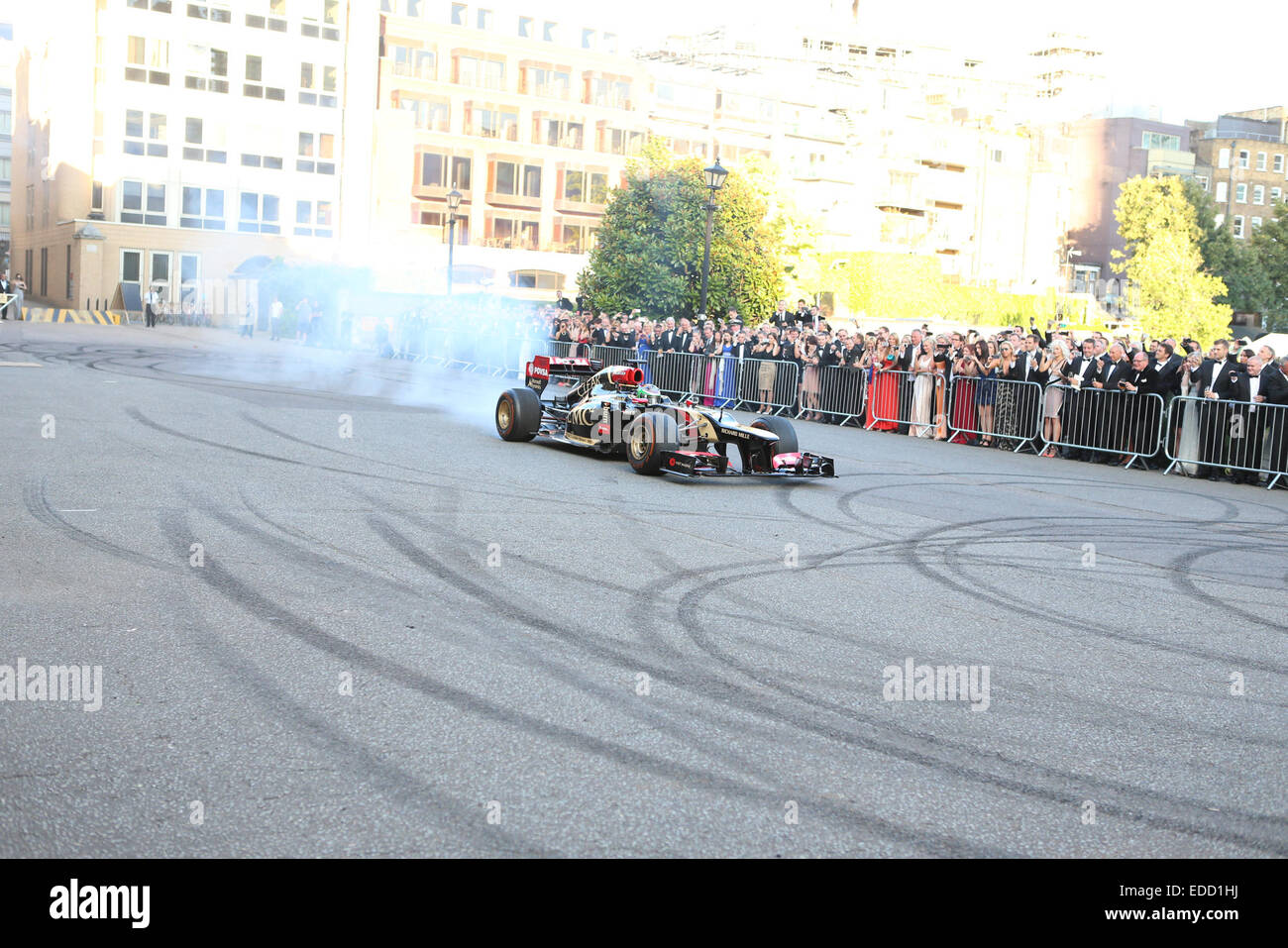 Semaine des courses Grand Prix Londres Ball, à l'appui de la Princes Trust, tenue à l'Honorable Artillery Company à Londres en vedette : Atmosphère Où : London, Royaume-Uni Quand : 03 Oct 2014 Banque D'Images
