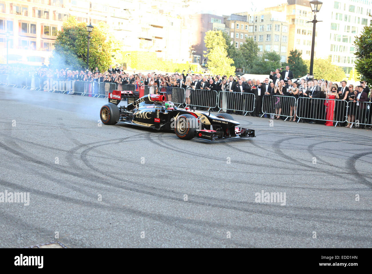 Semaine des courses Grand Prix Londres Ball, à l'appui de la Princes Trust, tenue à l'Honorable Artillery Company à Londres en vedette : Atmosphère Où : London, Royaume-Uni Quand : 03 Oct 2014 Banque D'Images
