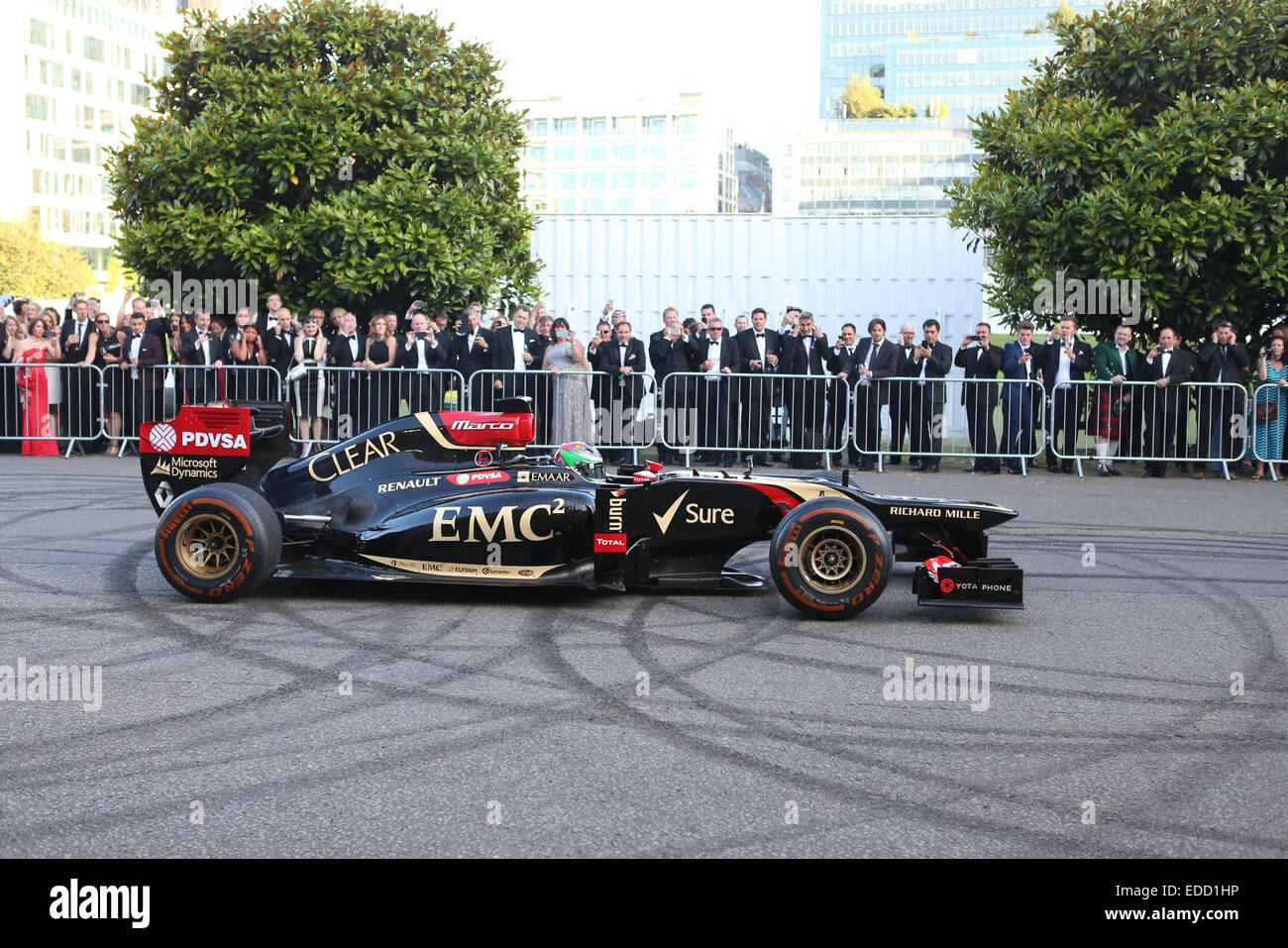 Semaine des courses Grand Prix Londres Ball, à l'appui de la Princes Trust, tenue à l'Honorable Artillery Company à Londres en vedette : Atmosphère Où : London, Royaume-Uni Quand : 03 Oct 2014 Banque D'Images