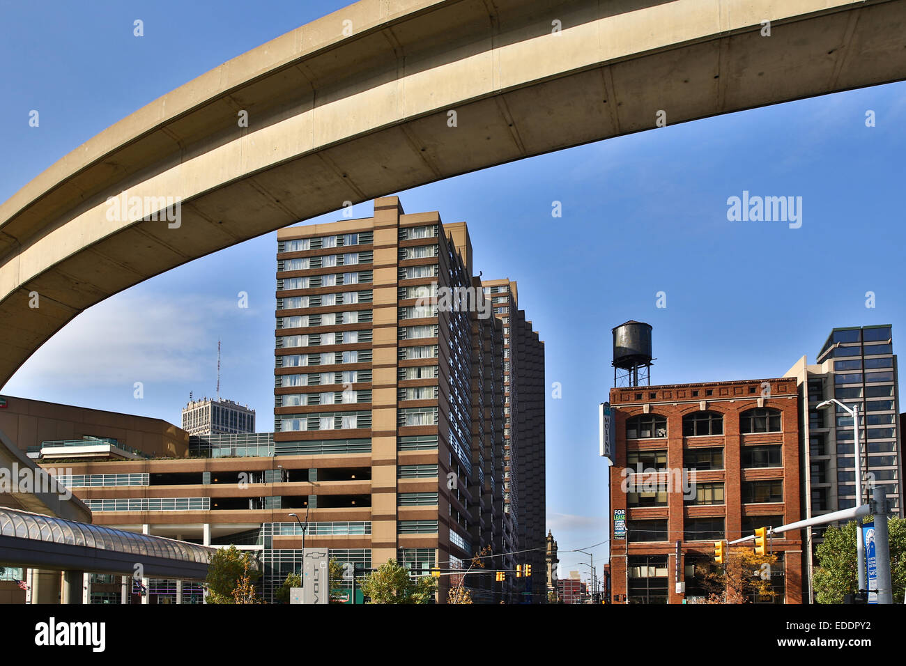 Detroit People Mover, le centre-ville de Détroit, Michigan, USA. Le 24 octobre 2014. Banque D'Images