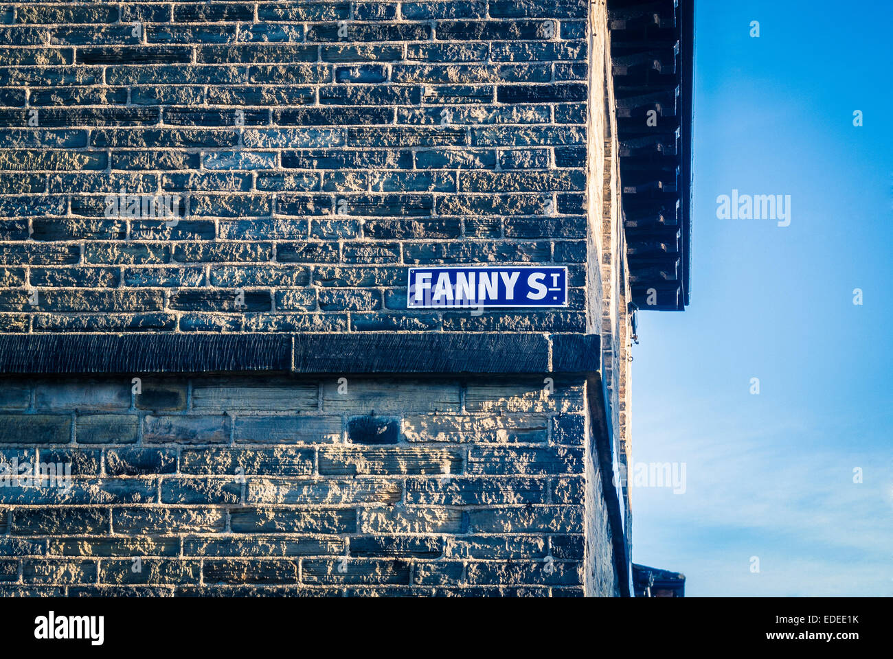 Rue avec nom impoli. Panneau Fanny Street, Saltaire, West Yorkshire, Royaume-Uni. Banque D'Images