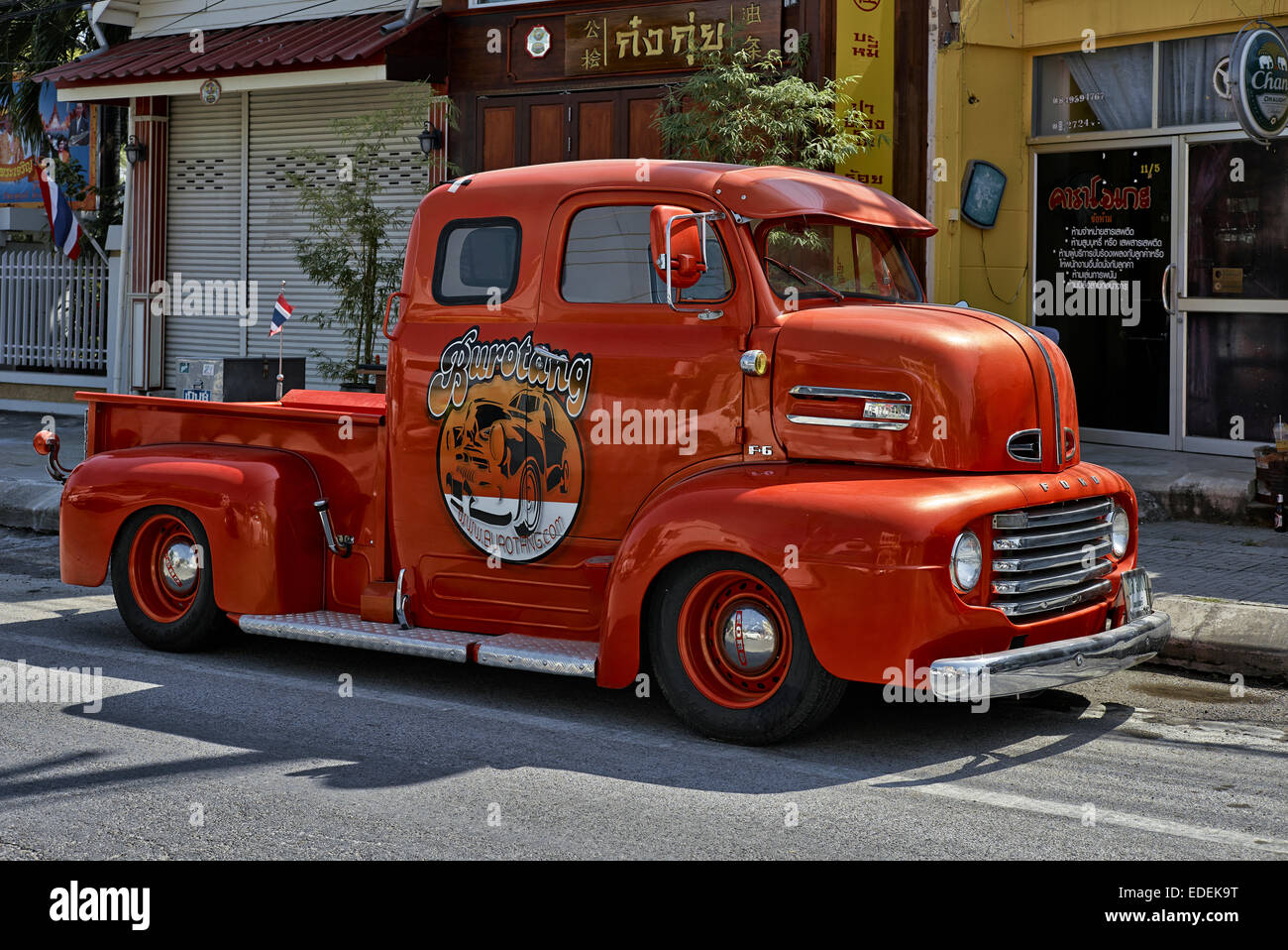 Camionnette Ford F6 vintage. Rénové et personnalisé vintage 1950 Ford F-6 camion de ramassage Banque D'Images