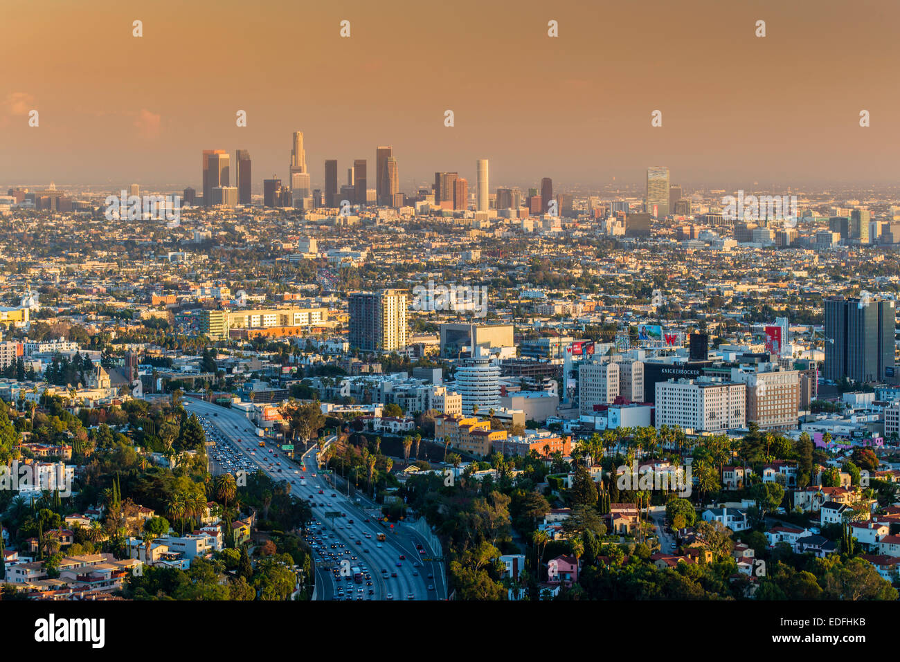 Skyline qui menait au coucher du soleil, Los Angeles, Californie, USA Banque D'Images